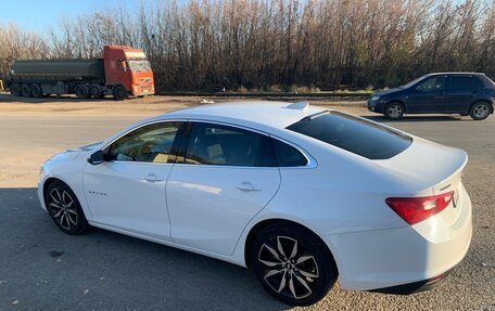 Chevrolet Malibu IX, 2017 год, 1 550 000 рублей, 10 фотография