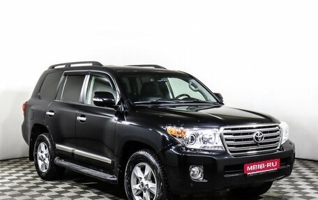 Toyota Land Cruiser 200, 2014 год, 4 697 000 рублей, 3 фотография