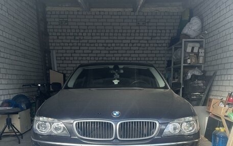 BMW 7 серия, 2005 год, 550 000 рублей, 1 фотография