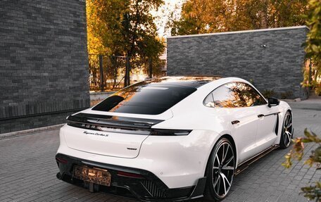 Porsche Taycan I, 2022 год, 17 000 000 рублей, 3 фотография