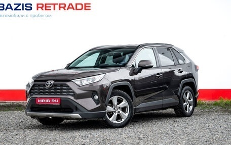 Toyota RAV4, 2021 год, 3 015 000 рублей, 1 фотография