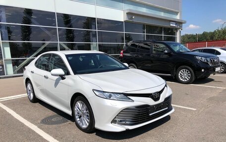 Toyota Camry, 2018 год, 3 100 000 рублей, 2 фотография