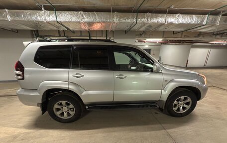 Toyota Land Cruiser Prado 120 рестайлинг, 2008 год, 2 490 000 рублей, 2 фотография