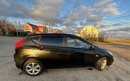 Hyundai Solaris II рестайлинг, 2012 год, 680 000 рублей, 25 фотография