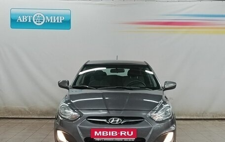 Hyundai Solaris II рестайлинг, 2011 год, 820 000 рублей, 2 фотография