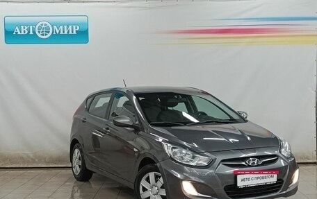 Hyundai Solaris II рестайлинг, 2011 год, 820 000 рублей, 3 фотография