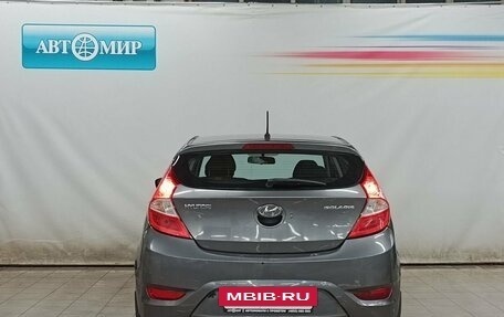 Hyundai Solaris II рестайлинг, 2011 год, 820 000 рублей, 6 фотография