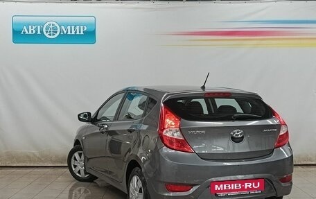 Hyundai Solaris II рестайлинг, 2011 год, 820 000 рублей, 7 фотография