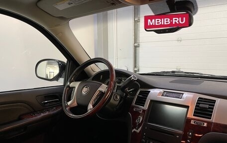 Cadillac Escalade III, 2009 год, 2 399 000 рублей, 9 фотография