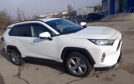 Toyota RAV4, 2020 год, 3 450 000 рублей, 3 фотография