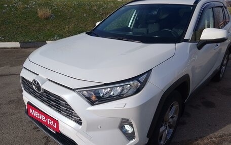 Toyota RAV4, 2020 год, 3 450 000 рублей, 5 фотография