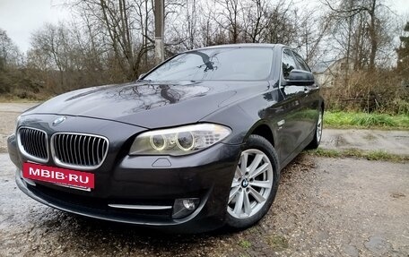 BMW 5 серия, 2011 год, 1 950 000 рублей, 3 фотография