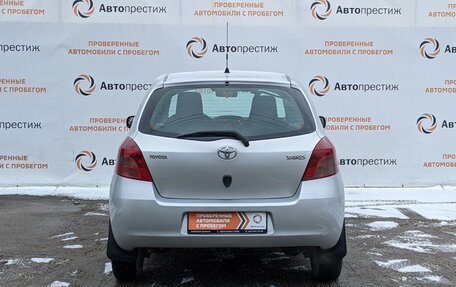 Toyota Yaris III рестайлинг, 2008 год, 690 000 рублей, 6 фотография