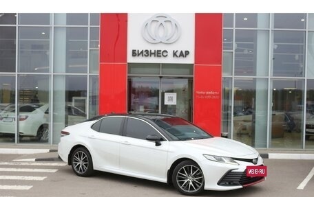 Toyota Camry, 2021 год, 3 600 000 рублей, 3 фотография