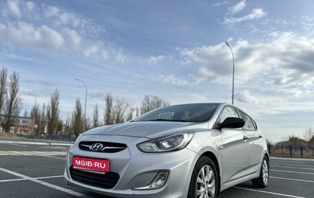 Hyundai Solaris II рестайлинг, 2013 год, 789 000 рублей, 1 фотография