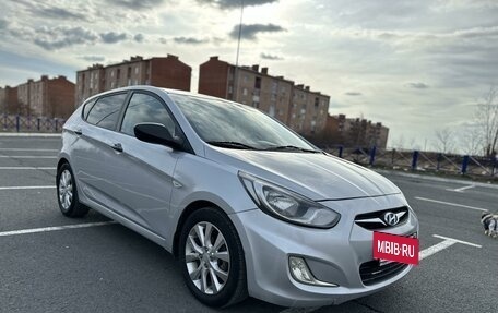 Hyundai Solaris II рестайлинг, 2013 год, 789 000 рублей, 3 фотография