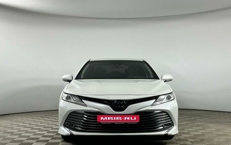 Toyota Camry, 2020 год, 3 079 000 рублей, 2 фотография