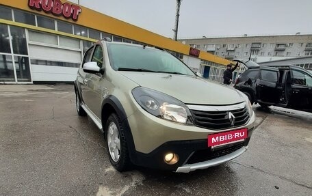 Renault Sandero I, 2014 год, 790 000 рублей, 2 фотография