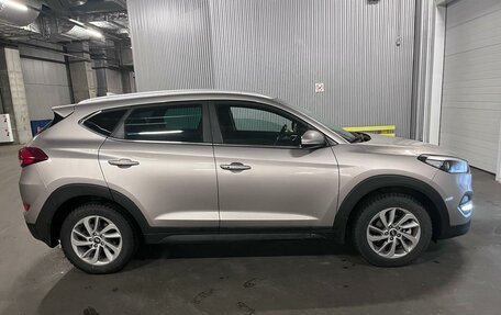 Hyundai Tucson III, 2018 год, 2 129 000 рублей, 8 фотография