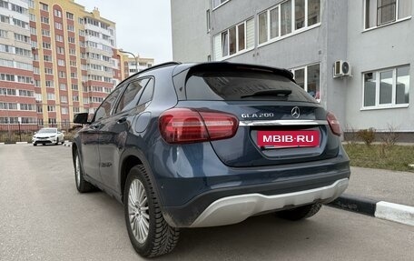 Mercedes-Benz GLA, 2019 год, 1 995 000 рублей, 4 фотография