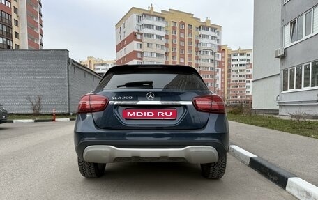 Mercedes-Benz GLA, 2019 год, 1 995 000 рублей, 5 фотография