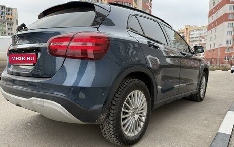 Mercedes-Benz GLA, 2019 год, 1 995 000 рублей, 11 фотография