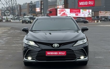 Toyota Camry, 2021 год, 3 450 000 рублей, 1 фотография