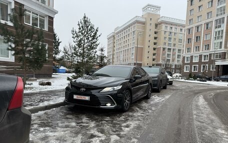 Toyota Camry, 2021 год, 3 450 000 рублей, 3 фотография