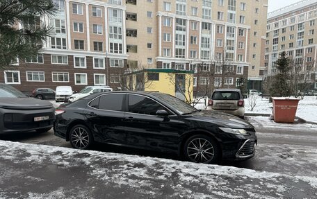 Toyota Camry, 2021 год, 3 450 000 рублей, 5 фотография