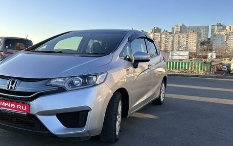 Honda Fit III, 2014 год, 900 000 рублей, 2 фотография