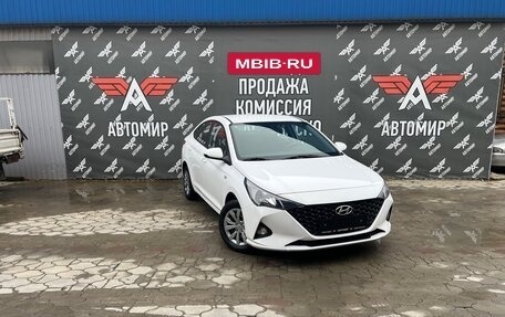 Hyundai Solaris II рестайлинг, 2021 год, 1 390 000 рублей, 2 фотография