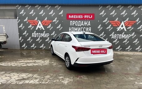 Hyundai Solaris II рестайлинг, 2021 год, 1 390 000 рублей, 6 фотография