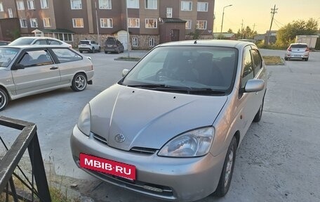 Toyota Prius IV XW50, 2001 год, 420 000 рублей, 5 фотография