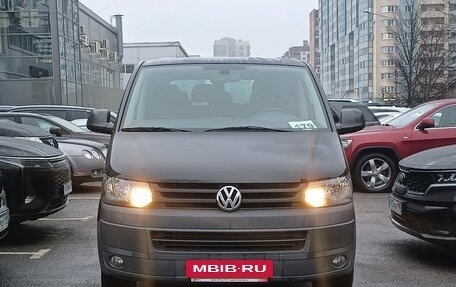 Volkswagen Caravelle T5, 2011 год, 2 949 000 рублей, 2 фотография