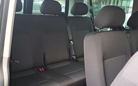 Volkswagen Caravelle T5, 2011 год, 2 949 000 рублей, 16 фотография