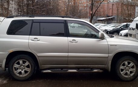 Toyota Highlander III, 2002 год, 933 000 рублей, 3 фотография