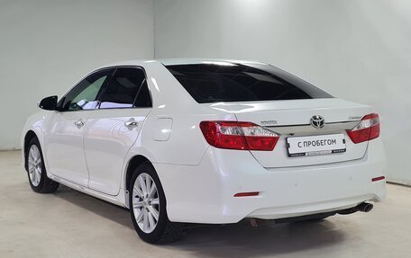 Toyota Camry, 2011 год, 1 700 000 рублей, 7 фотография