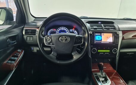 Toyota Camry, 2011 год, 1 700 000 рублей, 15 фотография