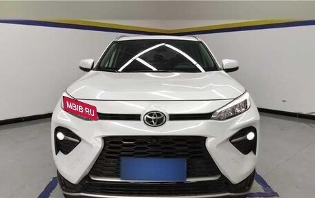 Toyota RAV4, 2021 год, 2 400 000 рублей, 1 фотография