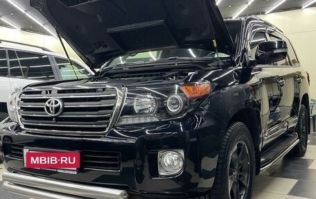 Toyota Land Cruiser 200, 2014 год, 5 400 000 рублей, 21 фотография