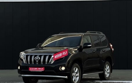 Toyota Land Cruiser Prado 150 рестайлинг 2, 2015 год, 4 000 000 рублей, 1 фотография