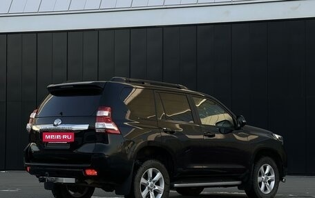 Toyota Land Cruiser Prado 150 рестайлинг 2, 2015 год, 4 000 000 рублей, 3 фотография