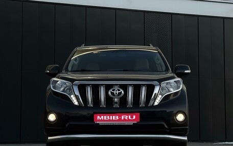 Toyota Land Cruiser Prado 150 рестайлинг 2, 2015 год, 4 000 000 рублей, 4 фотография