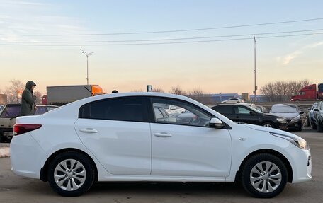 KIA Rio IV, 2018 год, 1 330 000 рублей, 2 фотография