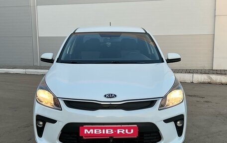 KIA Rio IV, 2018 год, 1 330 000 рублей, 8 фотография