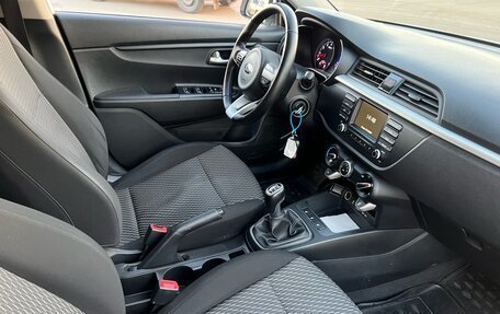 KIA Rio IV, 2018 год, 1 330 000 рублей, 23 фотография