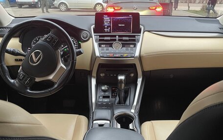 Lexus NX I, 2017 год, 3 200 000 рублей, 6 фотография