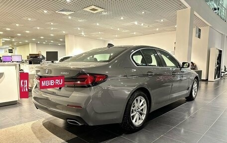 BMW 5 серия, 2020 год, 4 999 000 рублей, 3 фотография