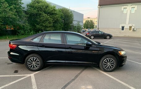 Volkswagen Jetta VII, 2021 год, 2 100 000 рублей, 2 фотография