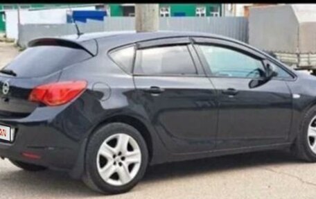 Opel Astra J, 2011 год, 800 000 рублей, 6 фотография